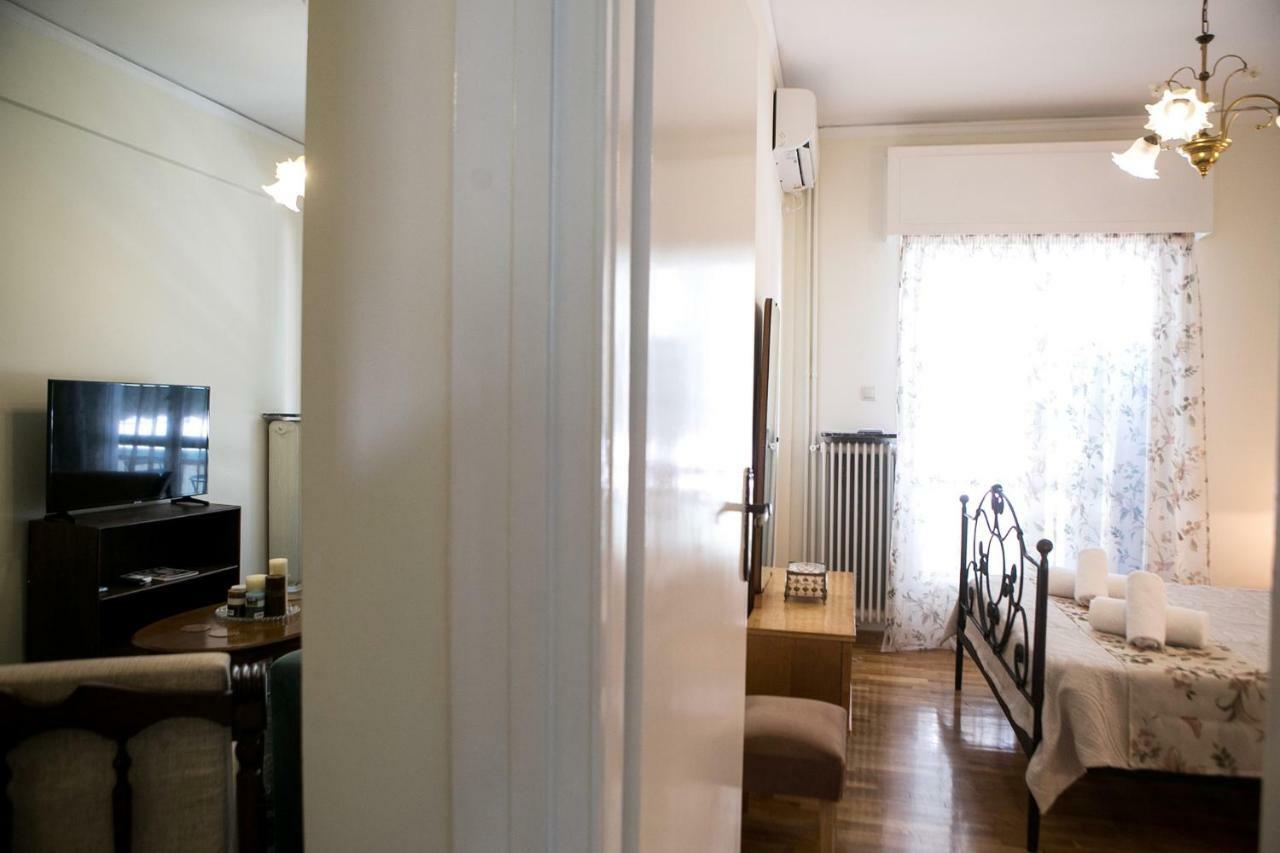 Apartment House, Larisis Metro, *