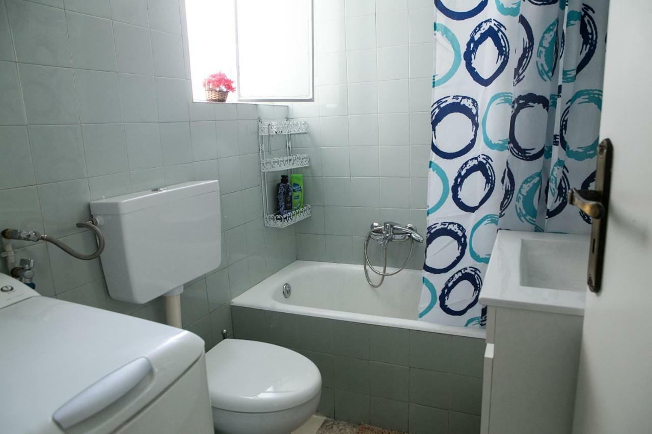 Apartment House, Larisis Metro, Athens